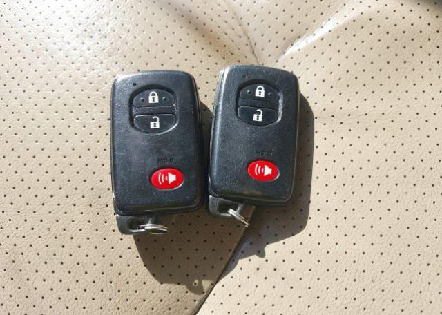 2011 TOYOTA RAV4 LIMITED