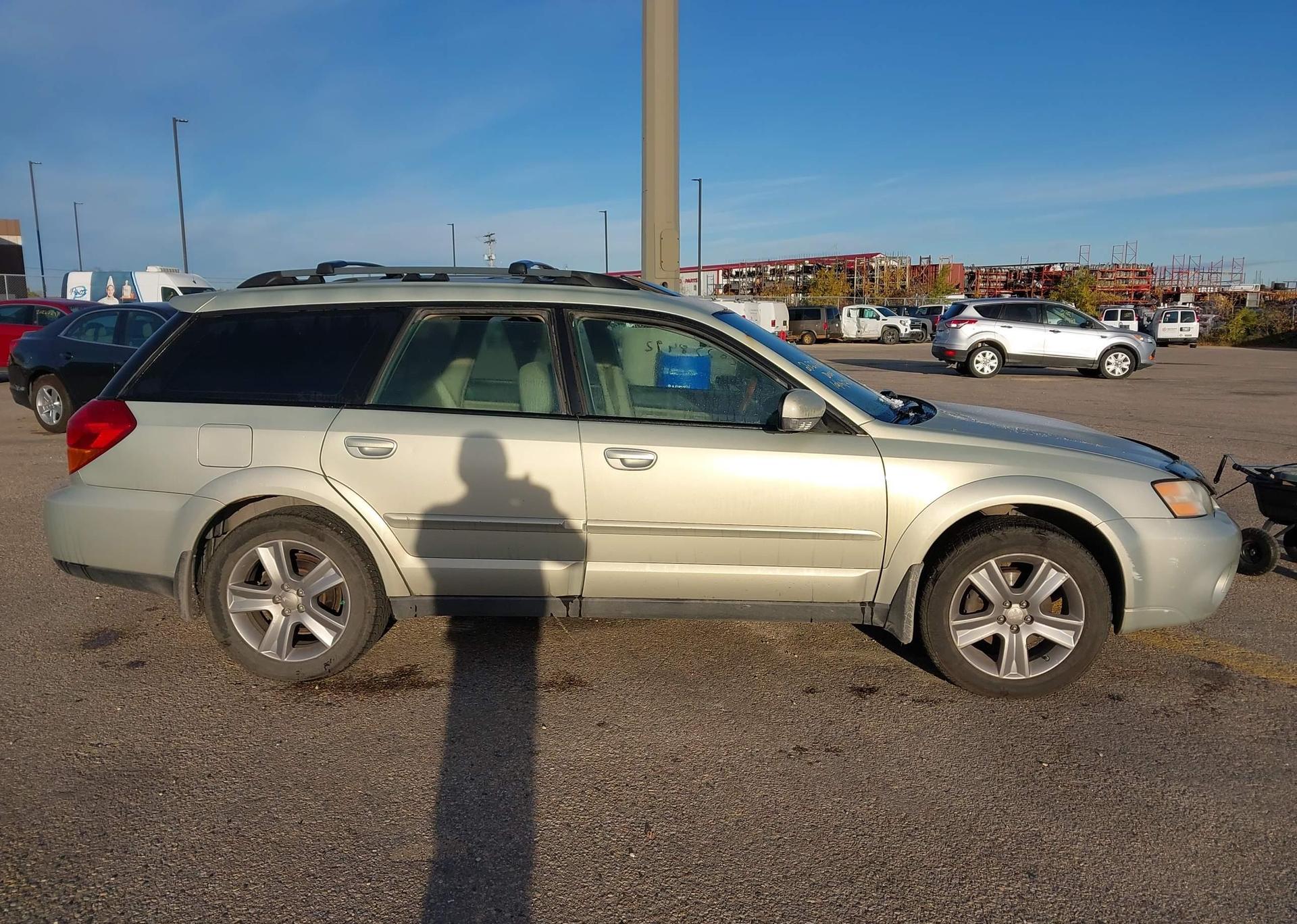 2005 SUBARU OUTBACK 3.0R VDC