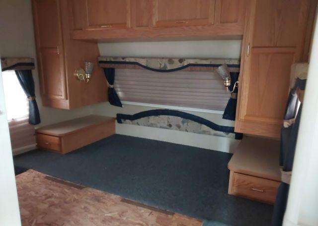 2003 JAYCO JAYCO QUEST TRAVEL TRAILER