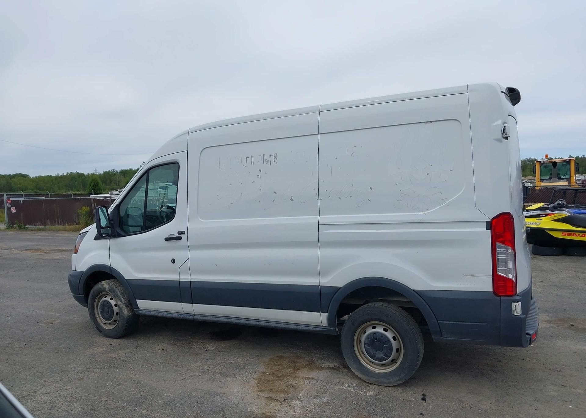 2018 FORD transit t-250
