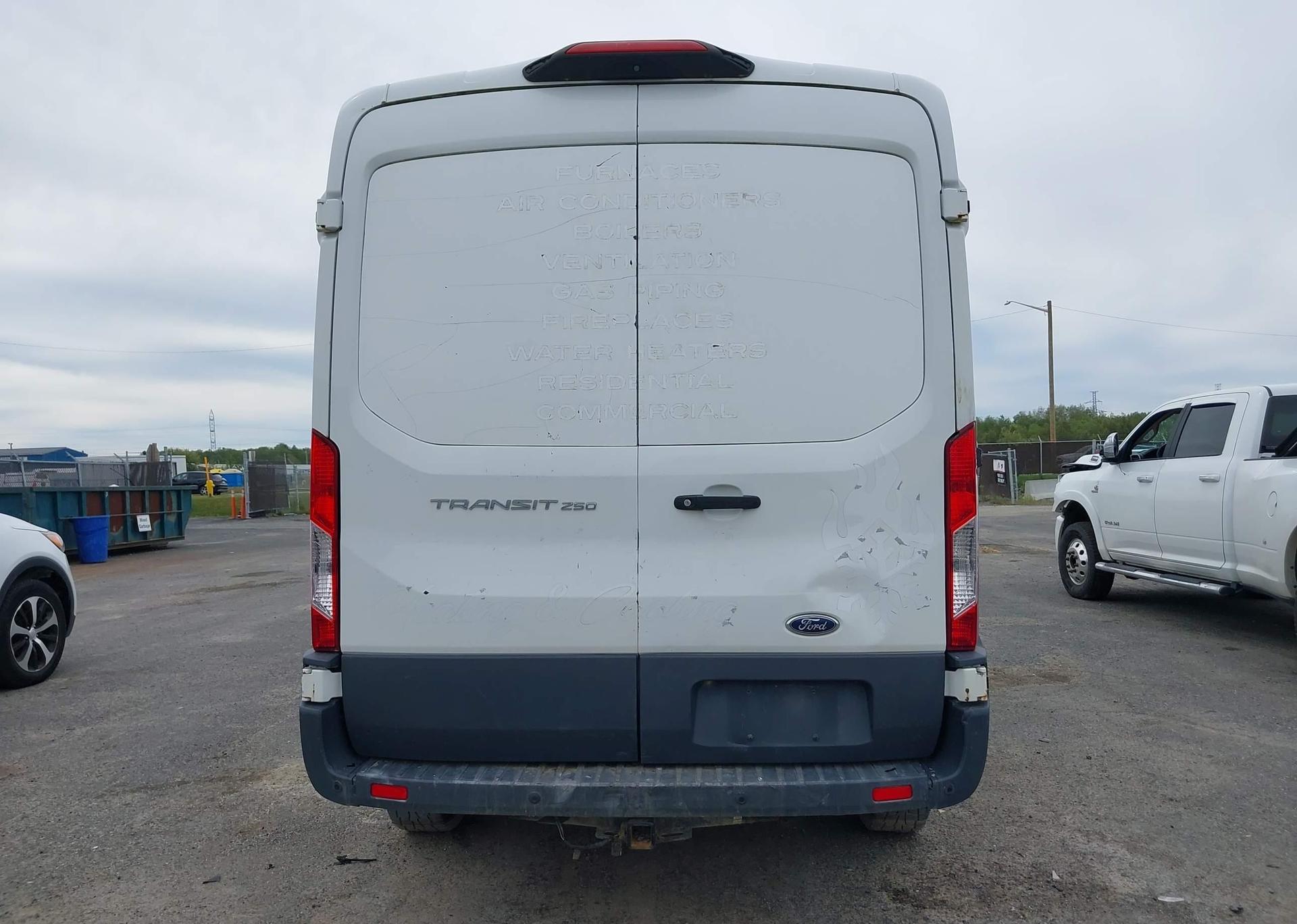 2018 FORD transit t-250