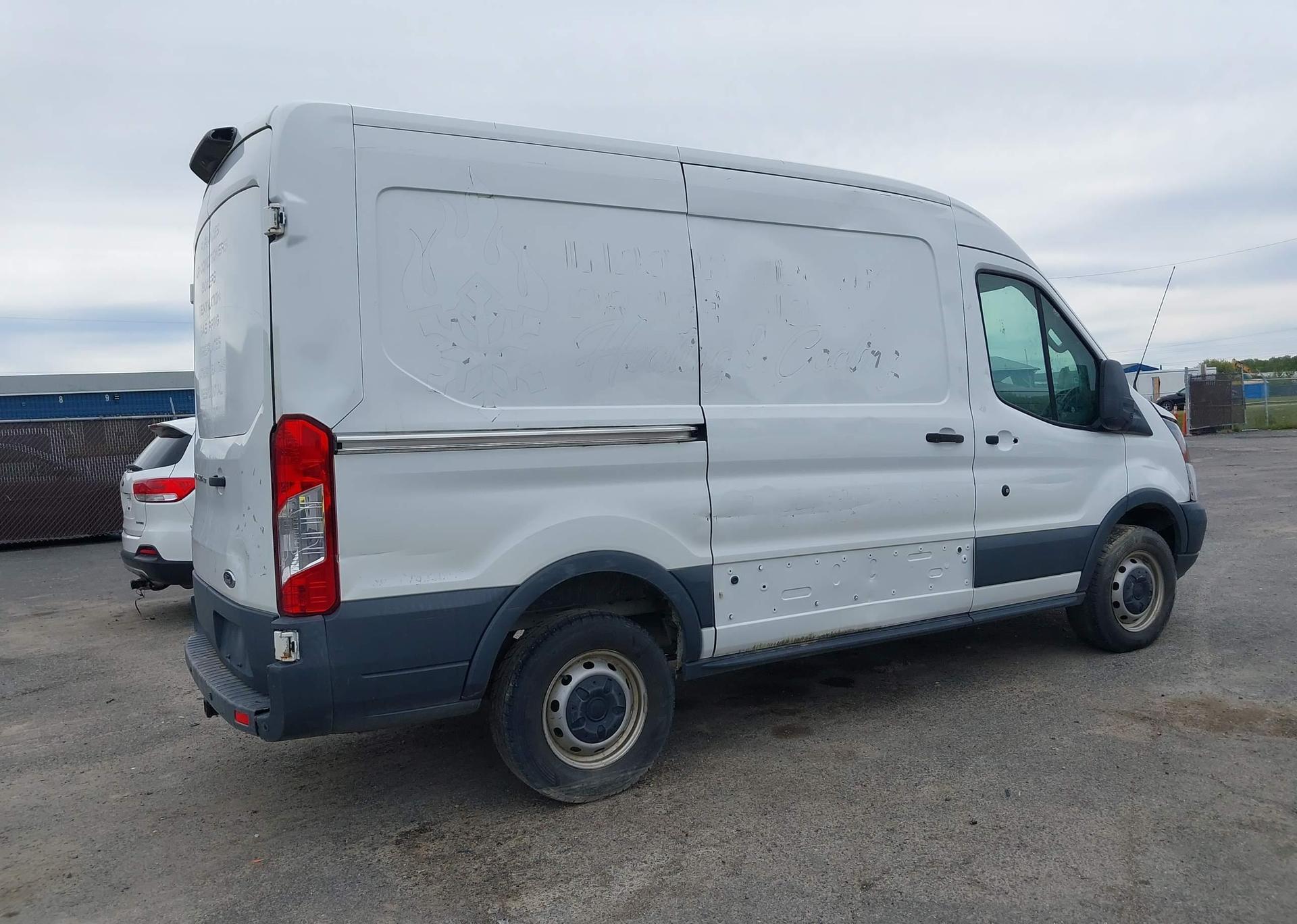 2018 FORD transit t-250
