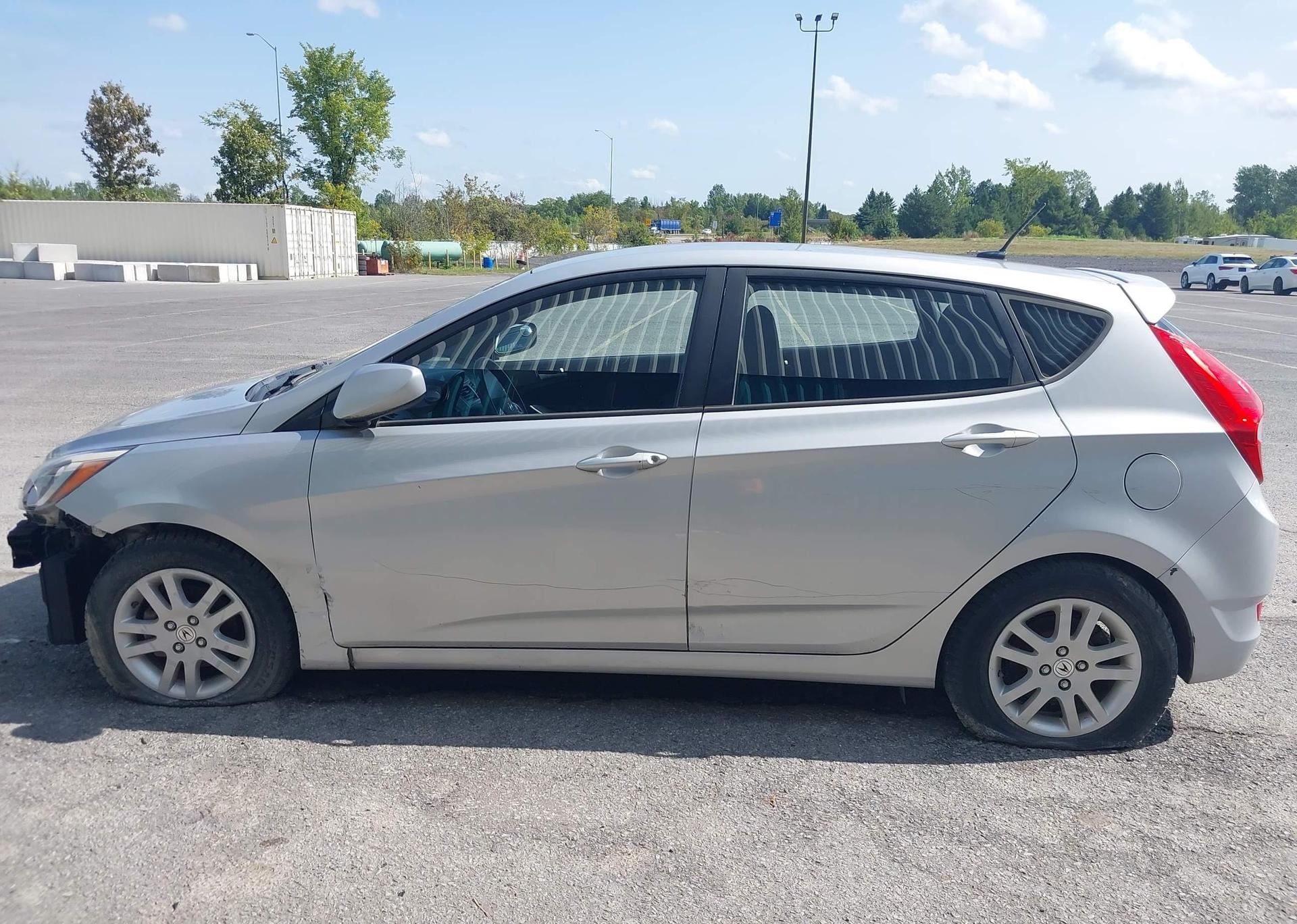 2016 HYUNDAI ACCENT SE