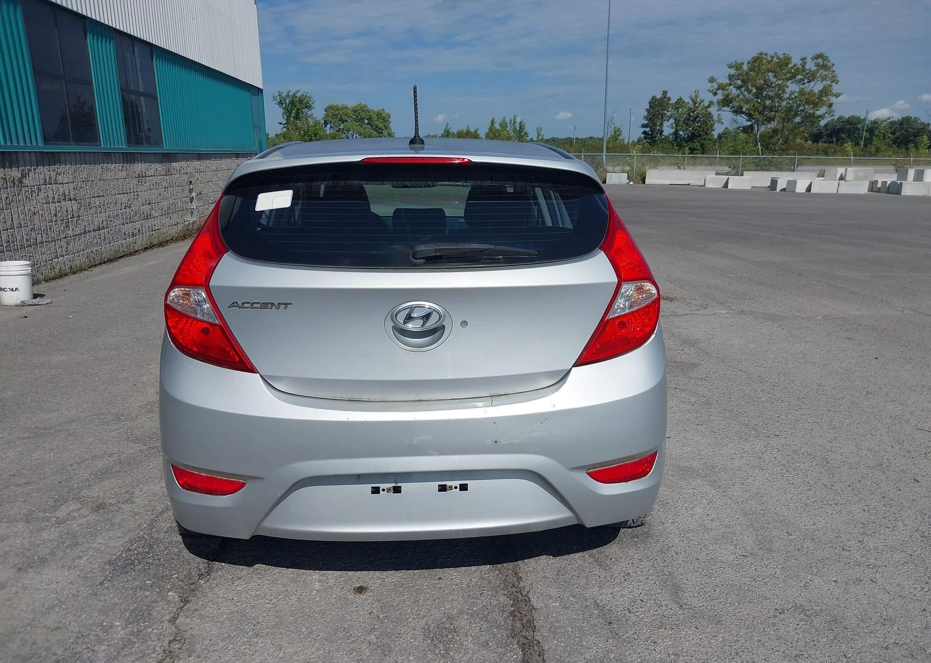 2016 HYUNDAI ACCENT SE