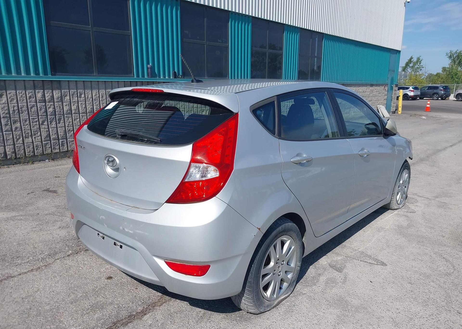 2016 HYUNDAI ACCENT SE