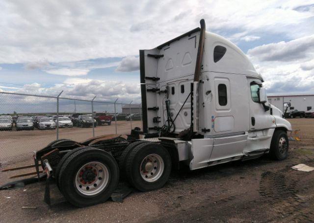 2017 FREIGHTLINER CASCADIA 125