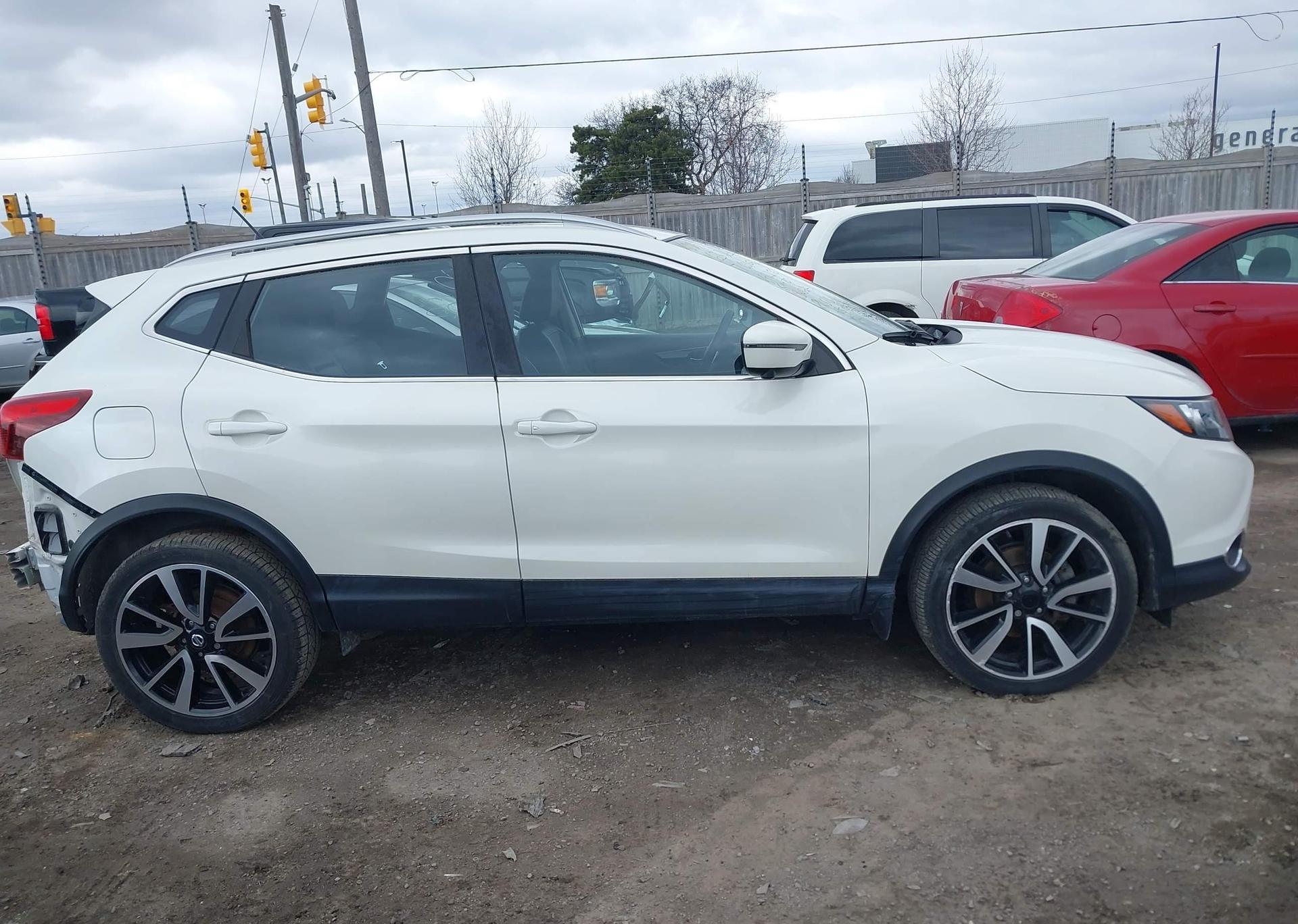 2017 NISSAN QUASHQAI