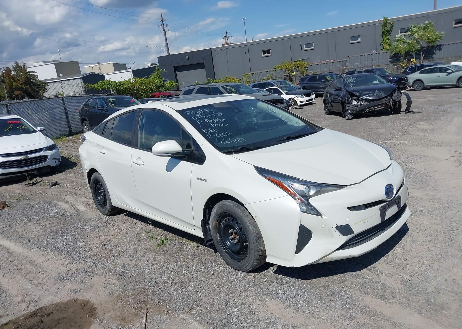 2017 TOYOTA PRIUS