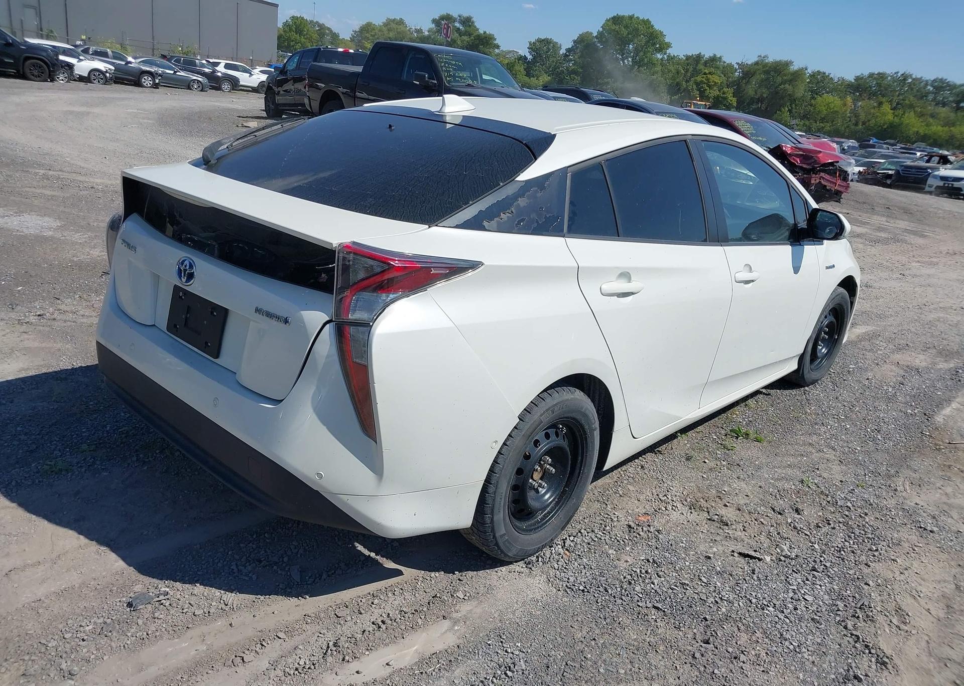 2017 TOYOTA PRIUS