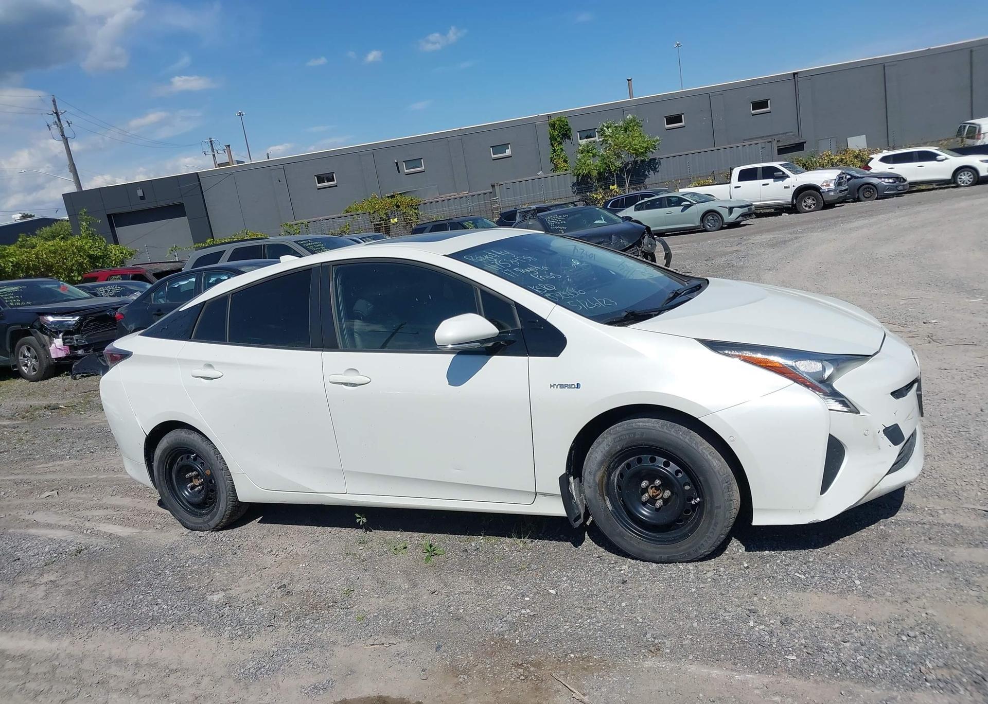 2017 TOYOTA PRIUS