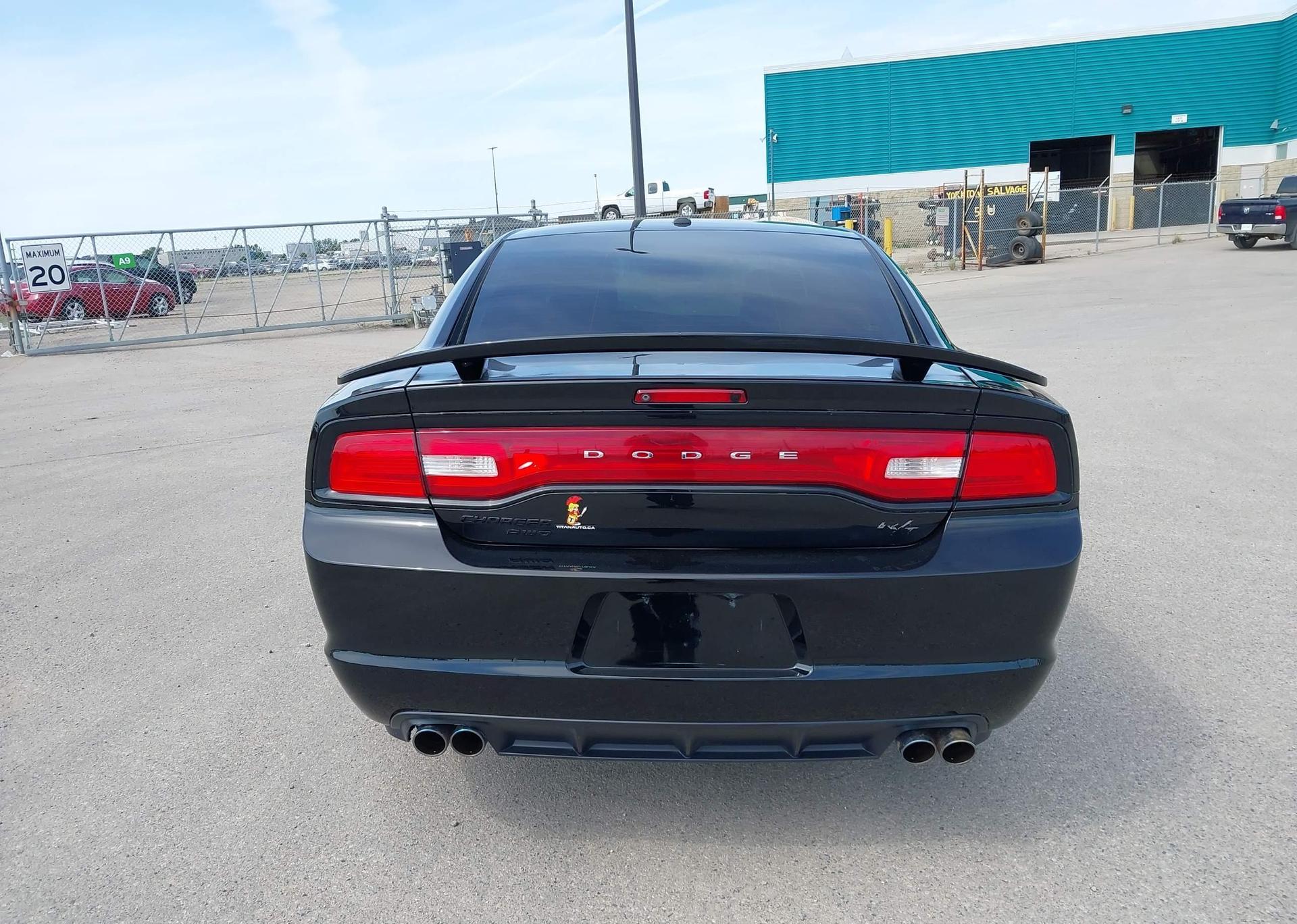 2014 DODGE CHARGER R