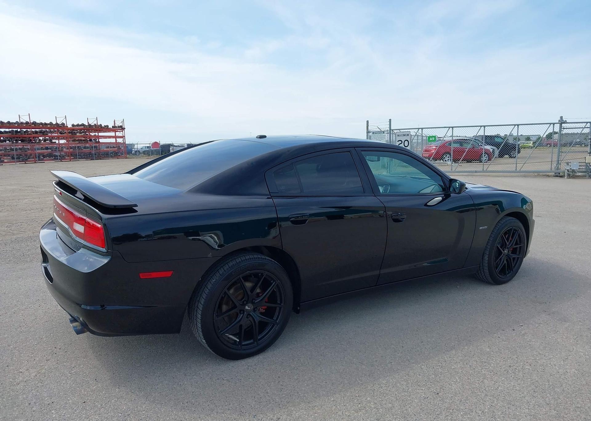 2014 DODGE CHARGER R