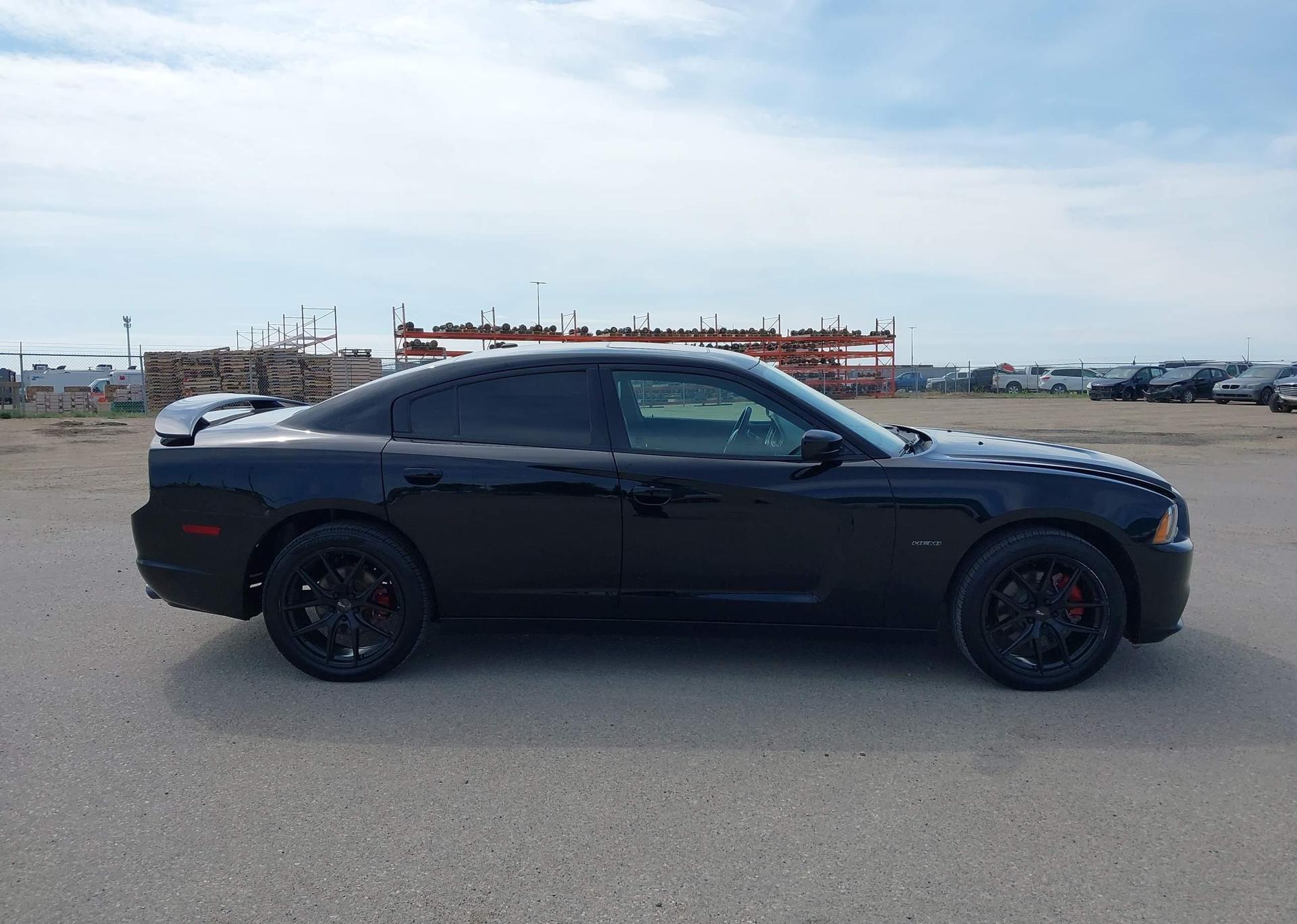 2014 DODGE CHARGER R