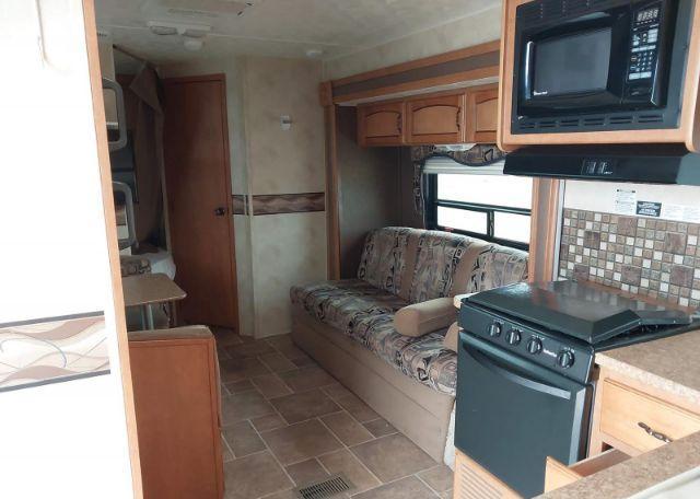 2012 FOREST RIVER INC. PUMA 28BHS