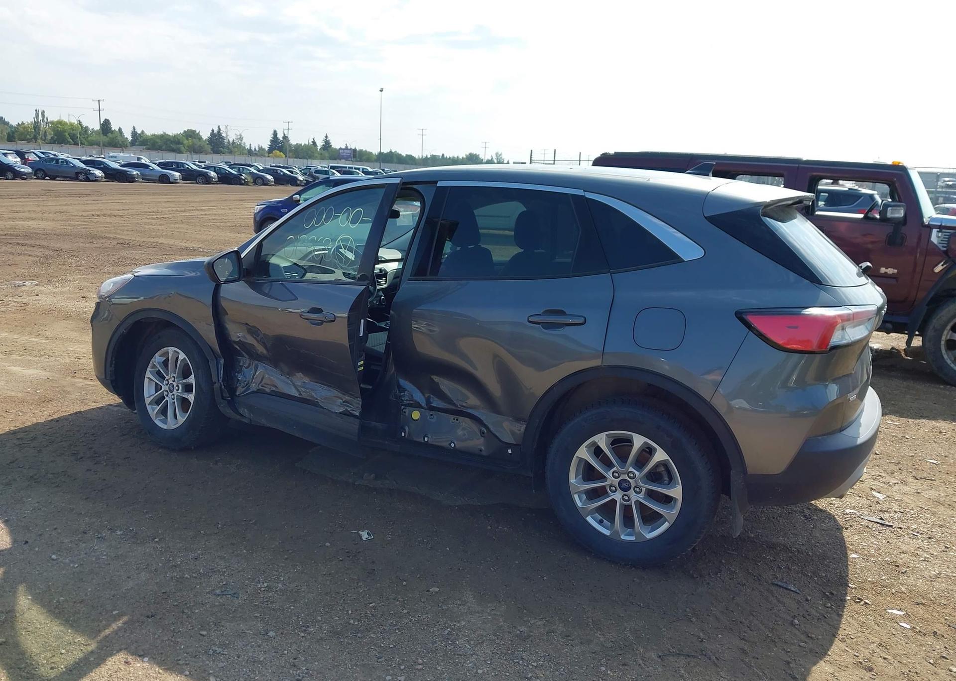 2022 FORD ESCAPE SE