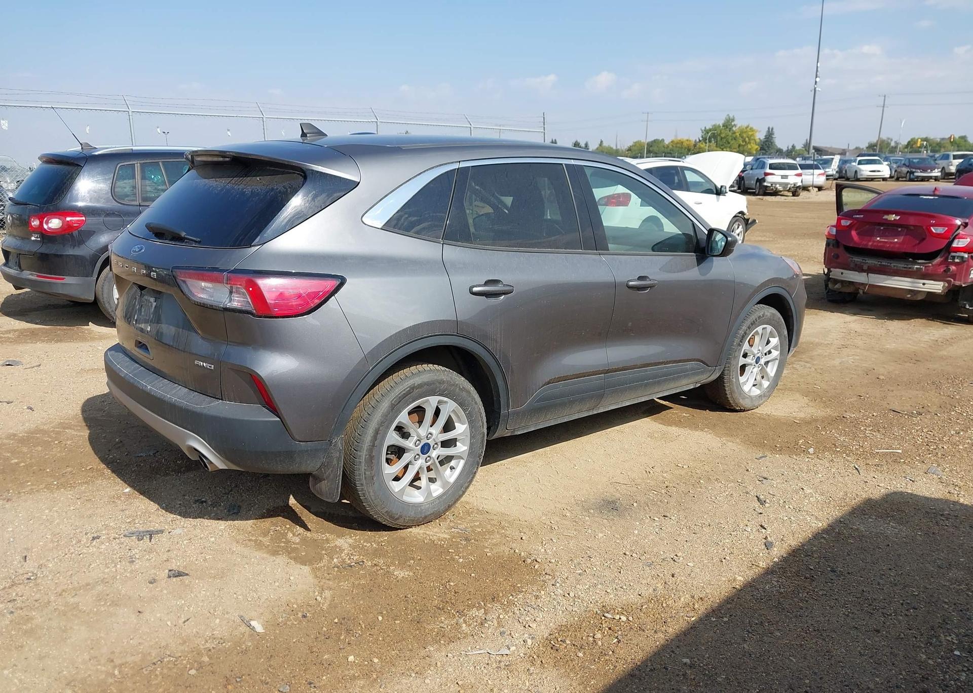 2022 FORD ESCAPE SE