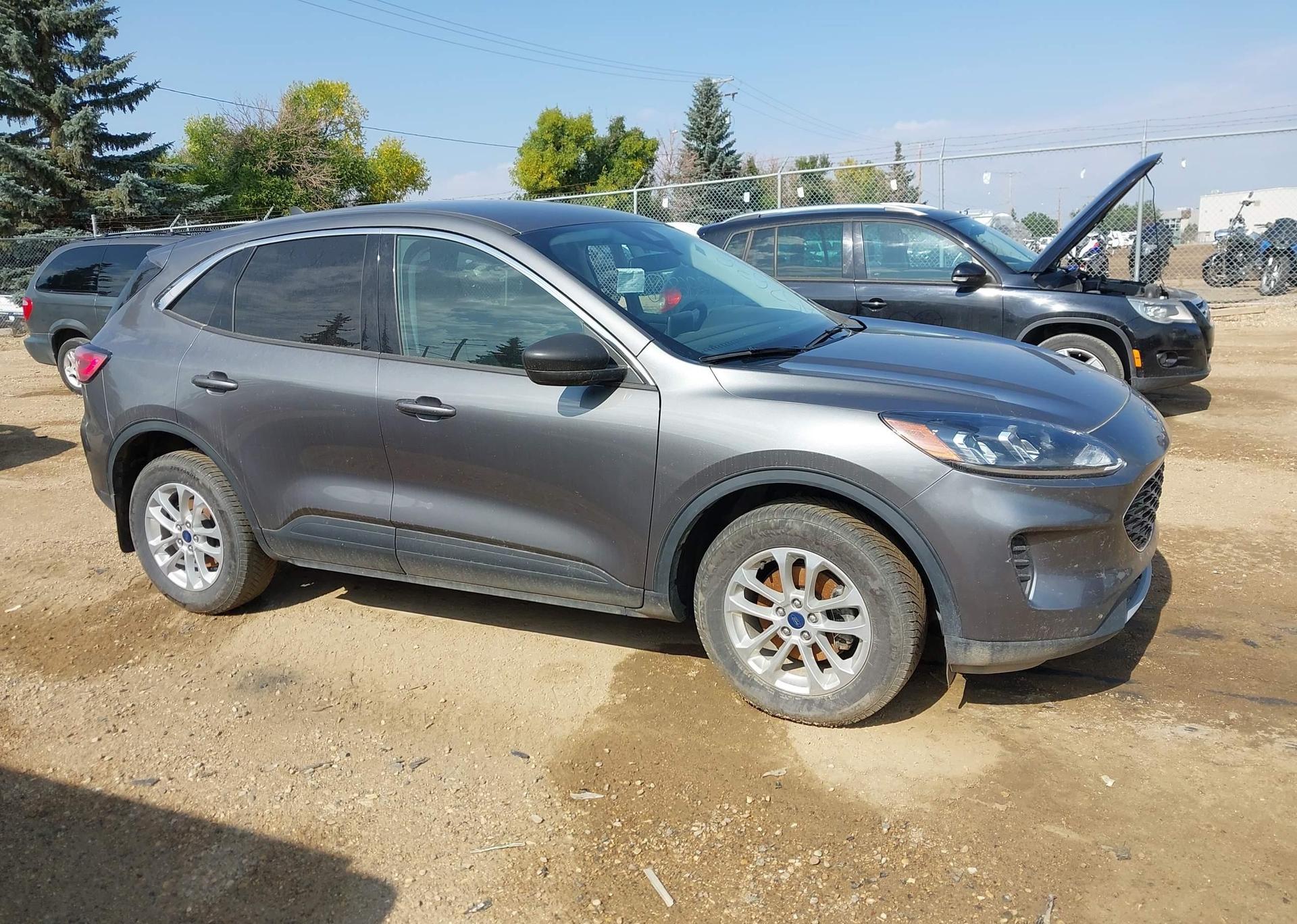 2022 FORD ESCAPE SE
