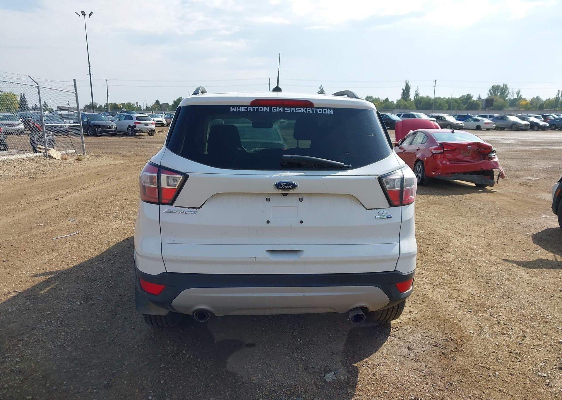 2017 FORD ESCAPE SE