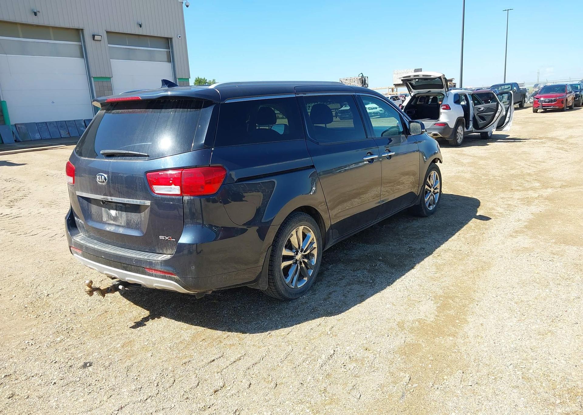 2016 KIA SEDONA SXL