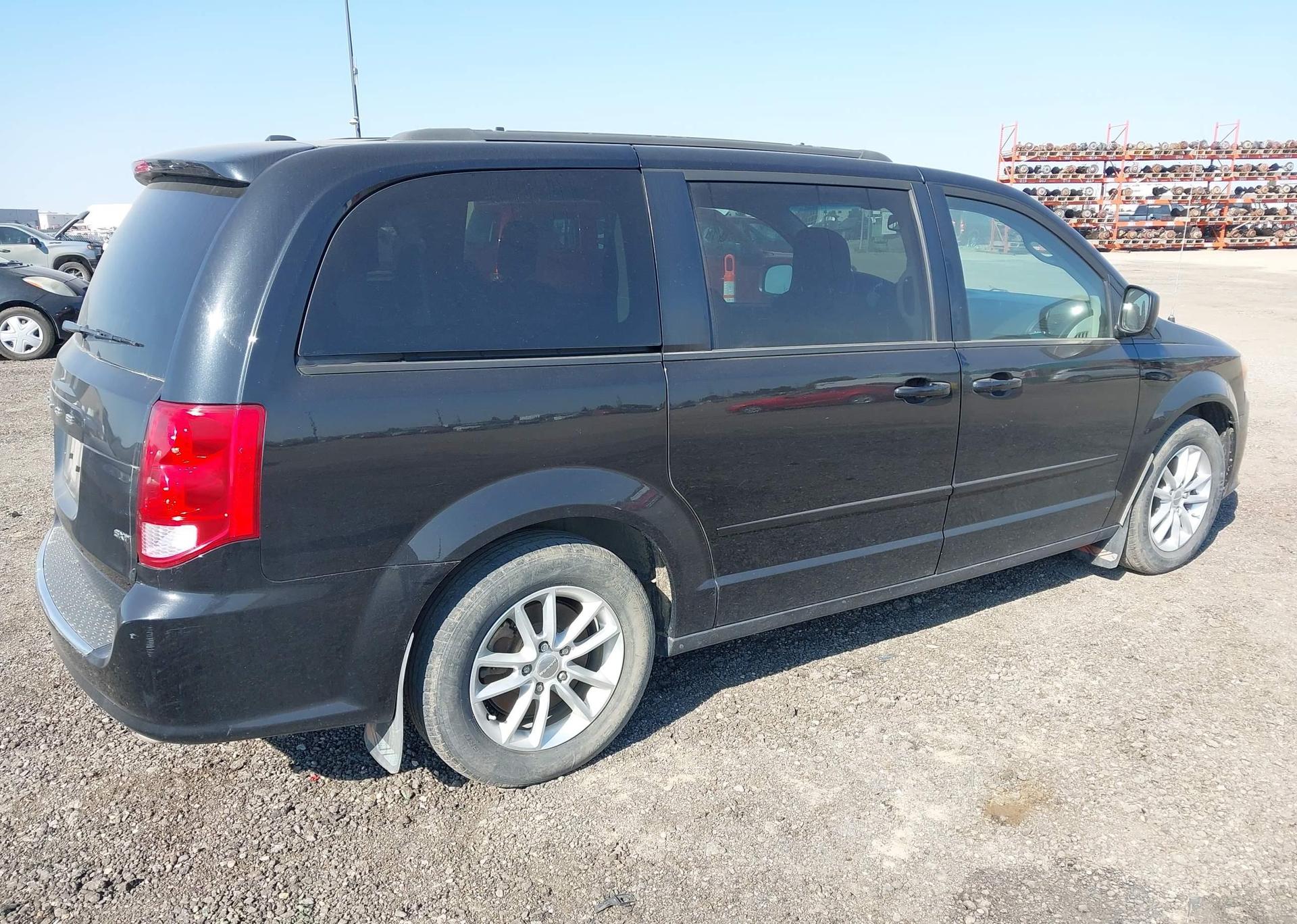 2016 DODGE GRAND CARAVAN SE