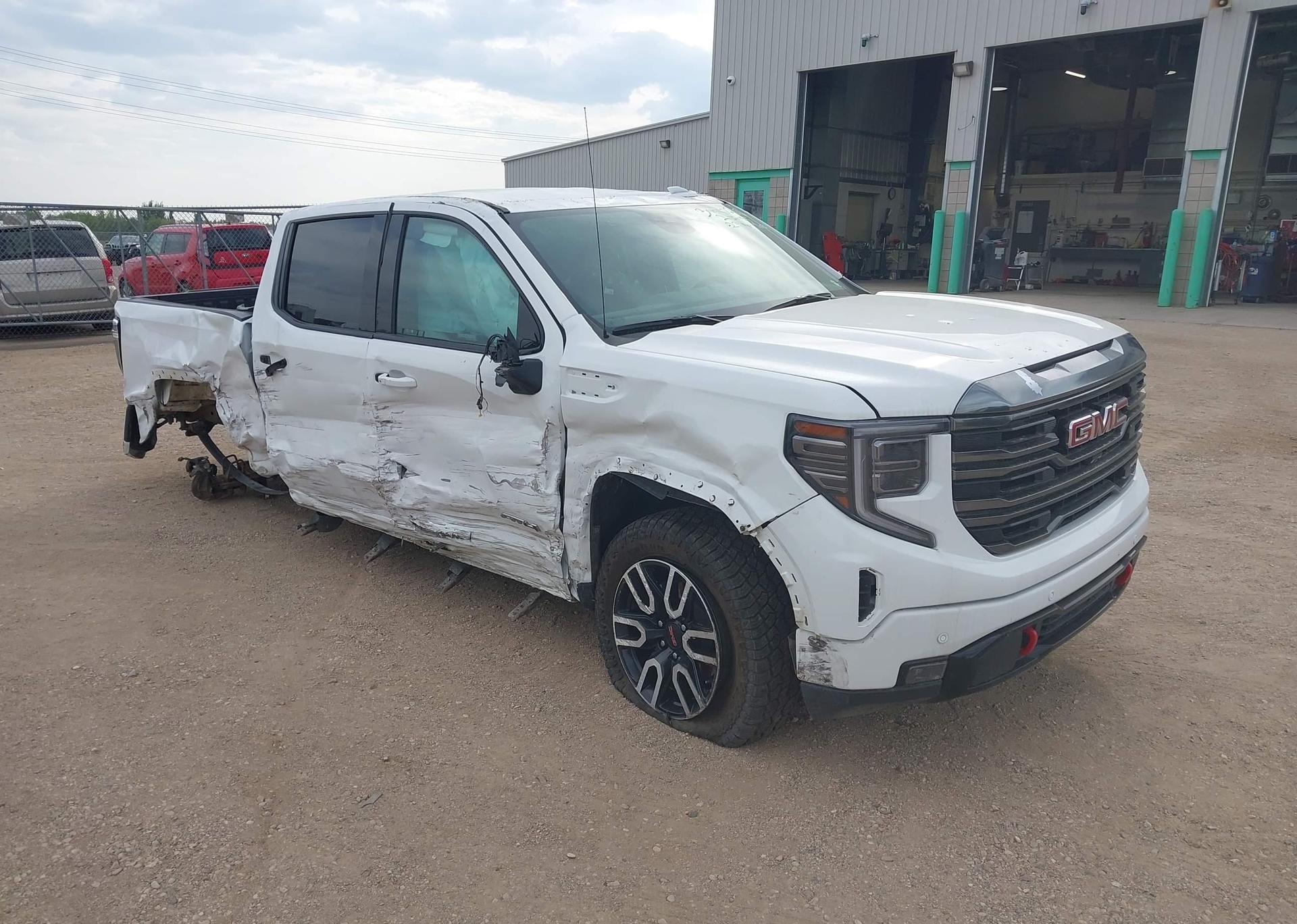 2023 GMC SIERRA K1500 AT4