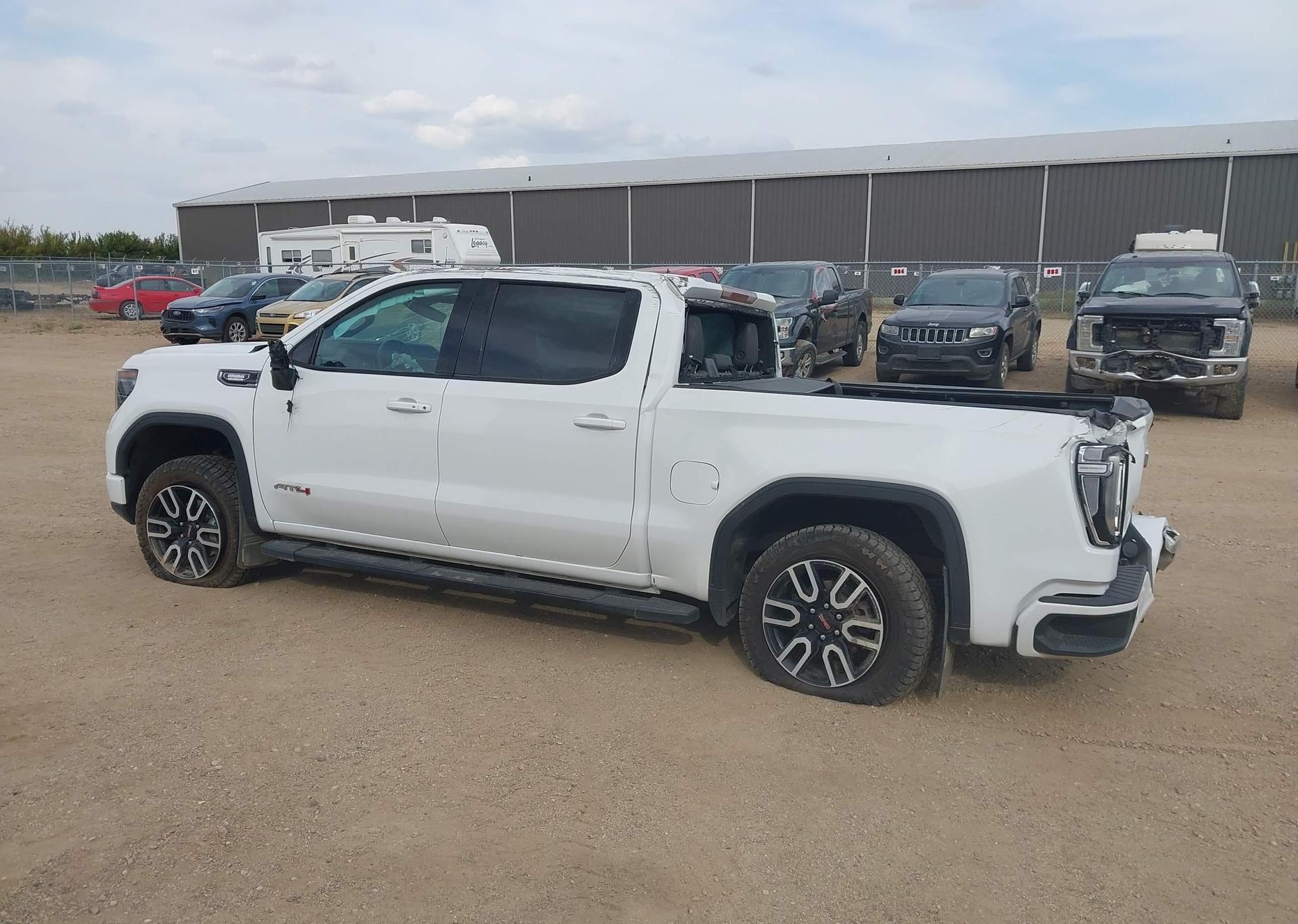 2023 GMC SIERRA K1500 AT4