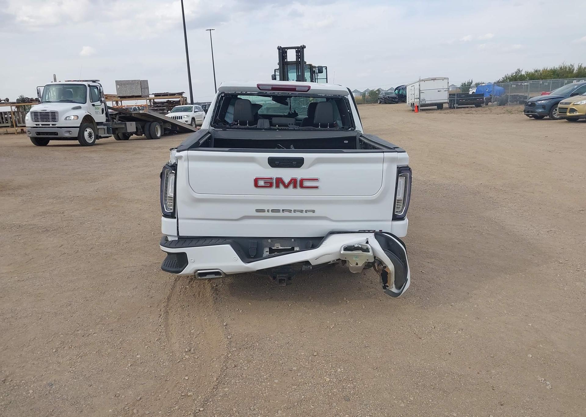 2023 GMC SIERRA K1500 AT4