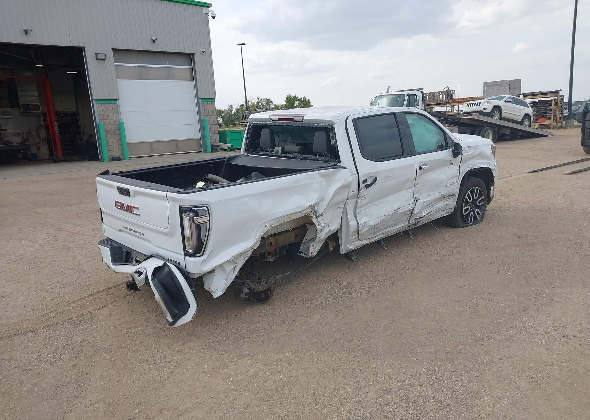 2023 GMC SIERRA K1500 AT4