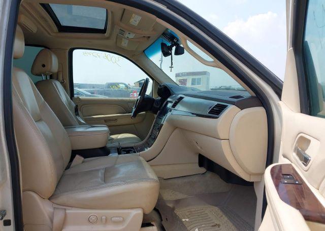 2007 CADILLAC ESCALADE LUXURY