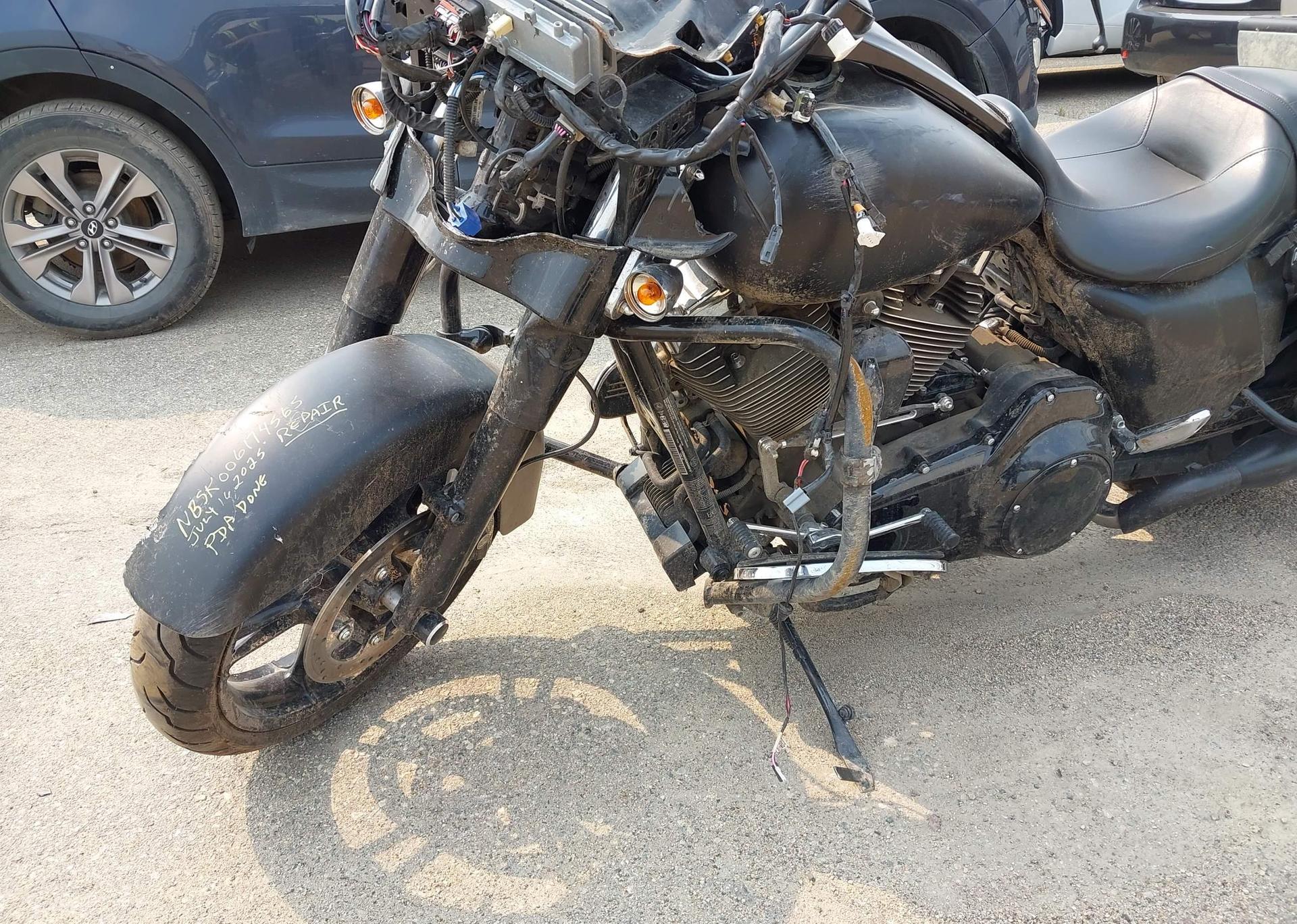 2016 HARLEY-DAVIDSON FLHX STREET GLIDE
