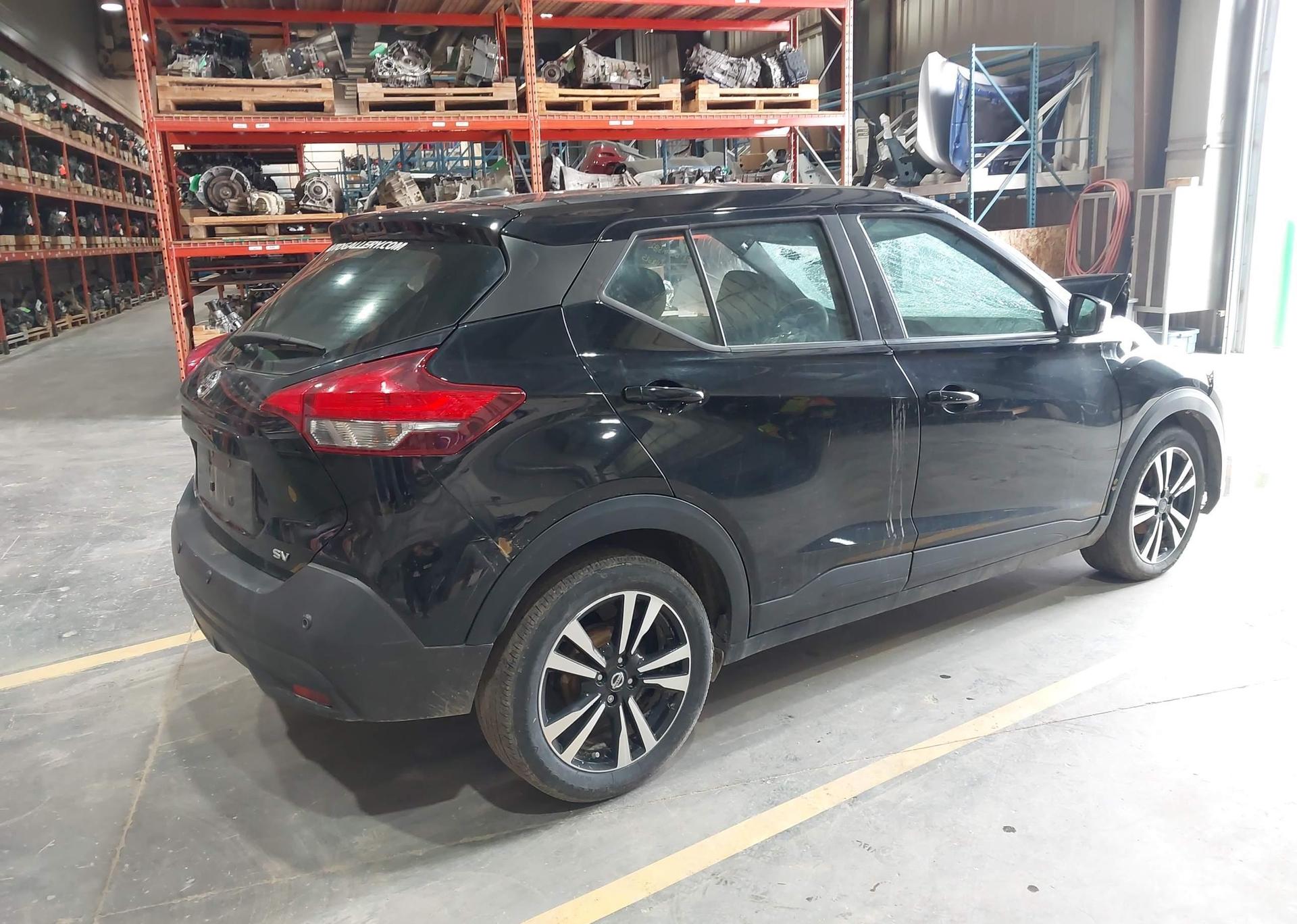 2020 NISSAN KICKS SV