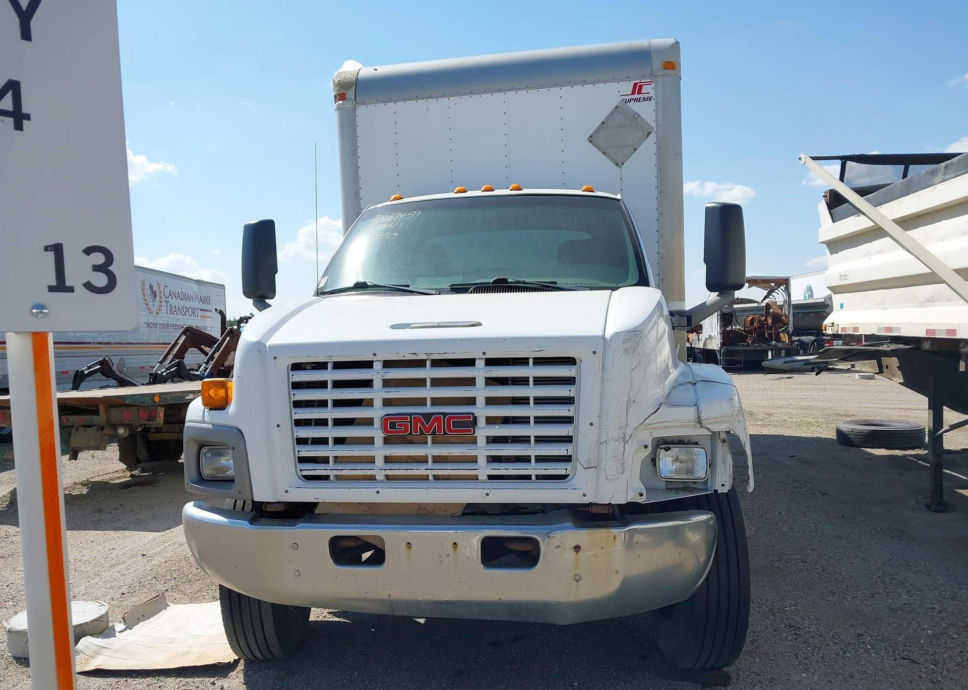 2004 GMC C7500 C7C042