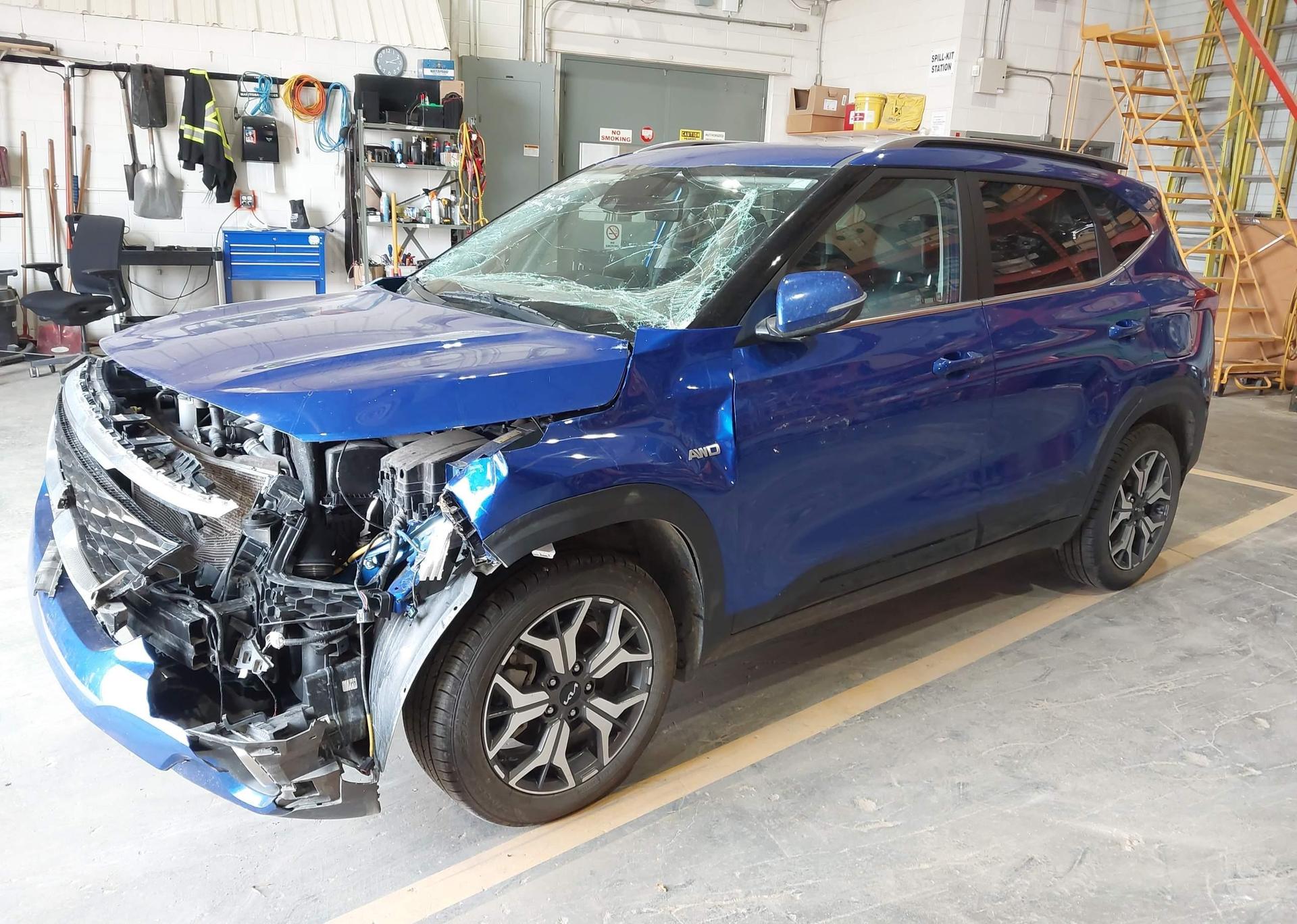 2023 KIA SELTOS EX