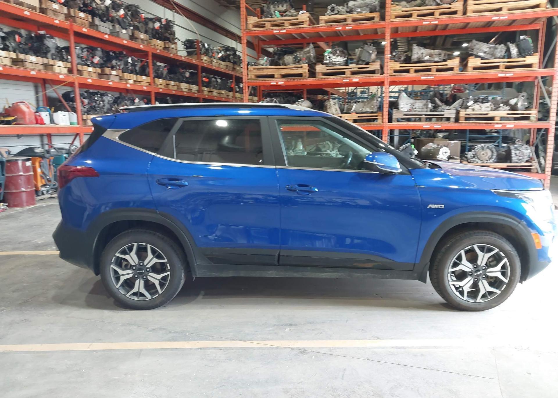 2023 KIA SELTOS EX