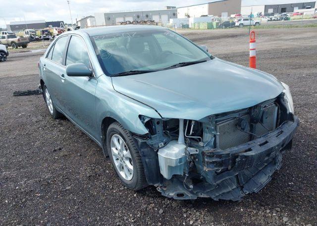2011 TOYOTA CAMRY SE
