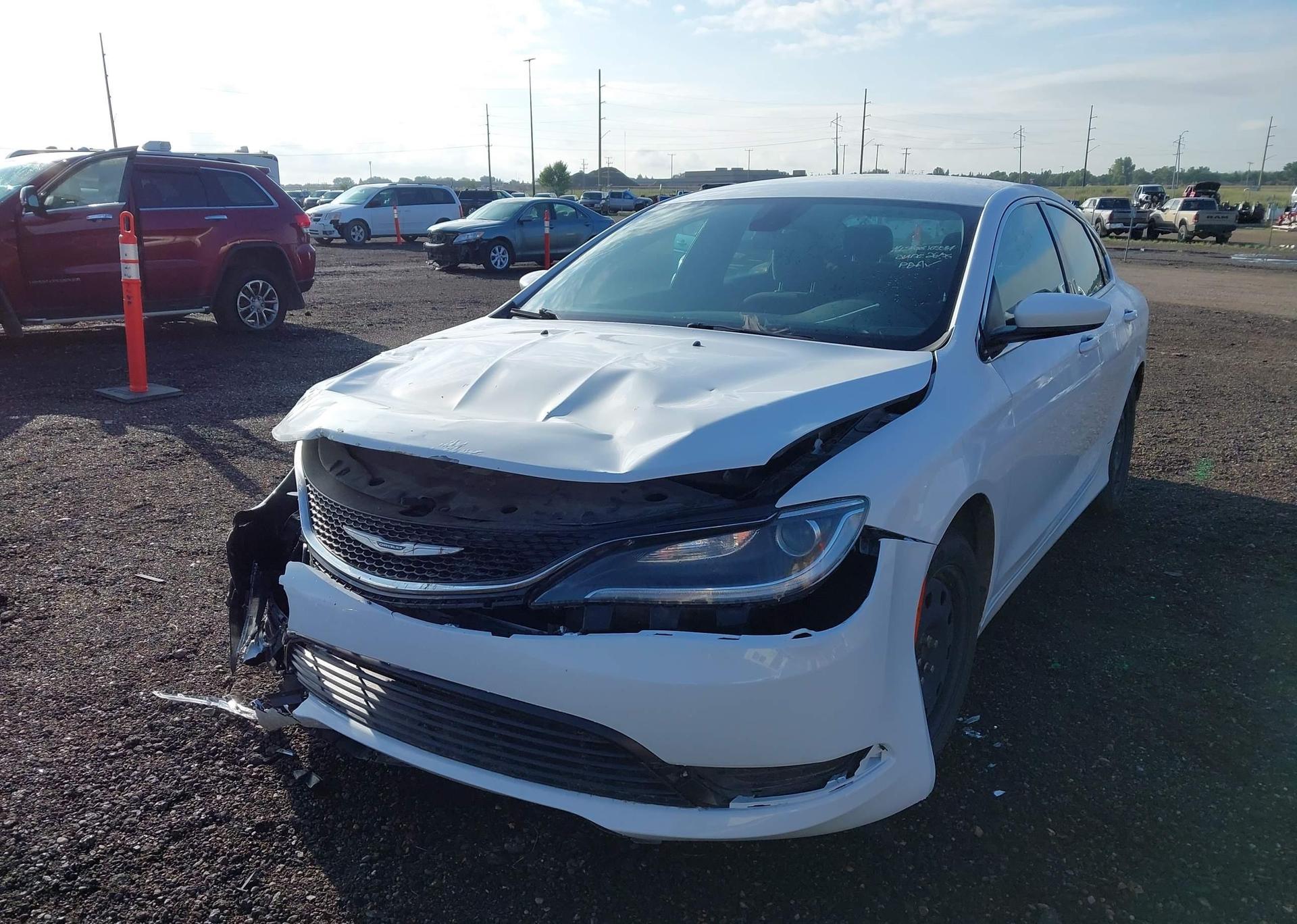 2016 CHRYSLER 200 LX