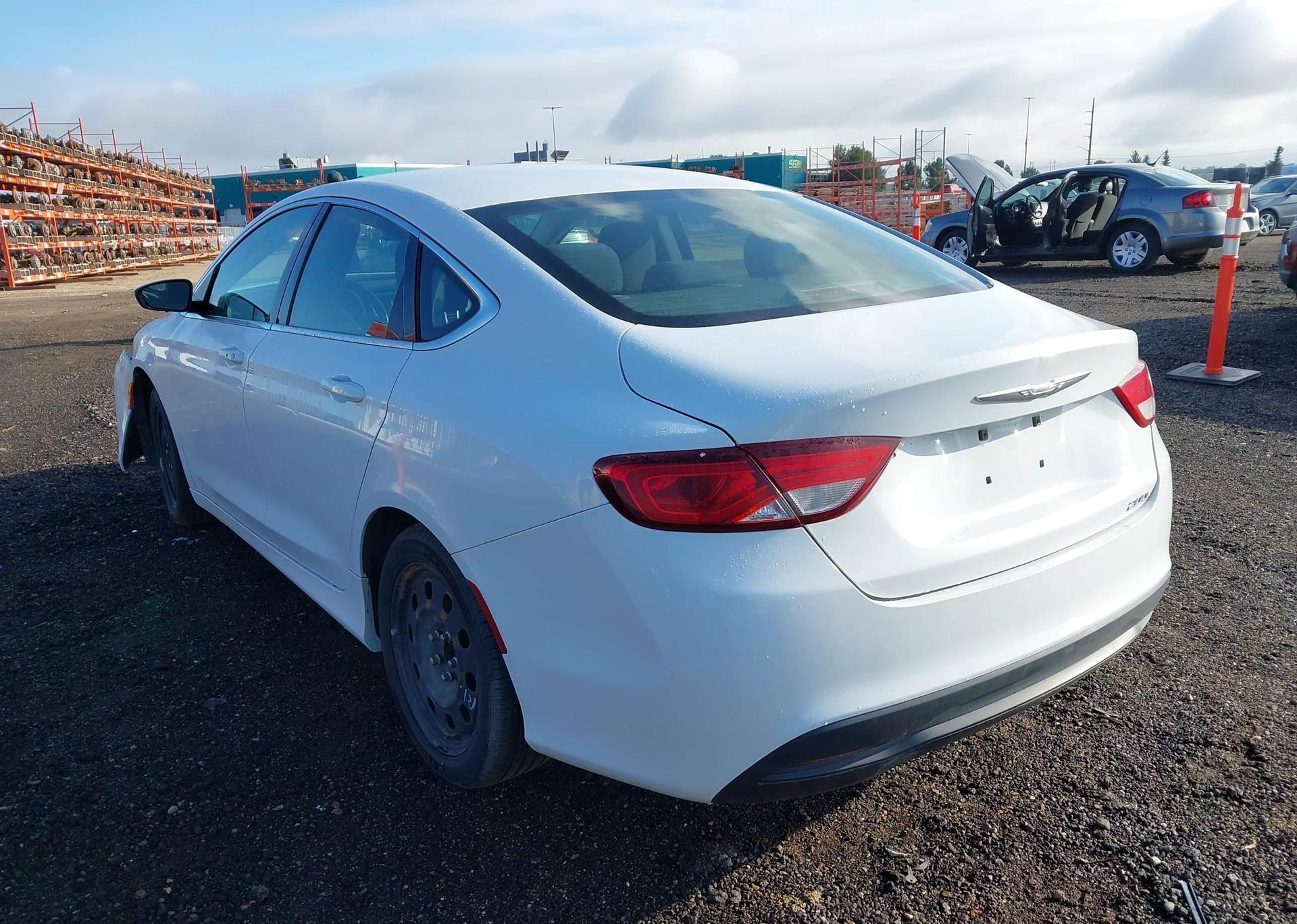 2016 CHRYSLER 200 LX