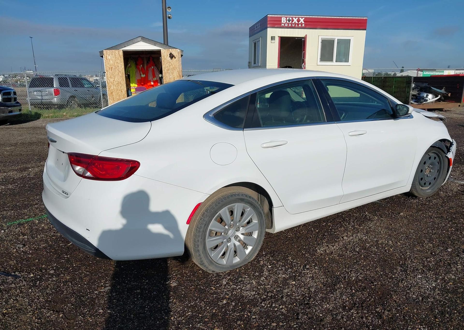 2016 CHRYSLER 200 LX