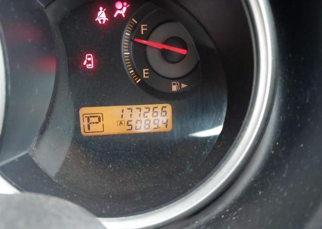 2008 NISSAN VERSA S