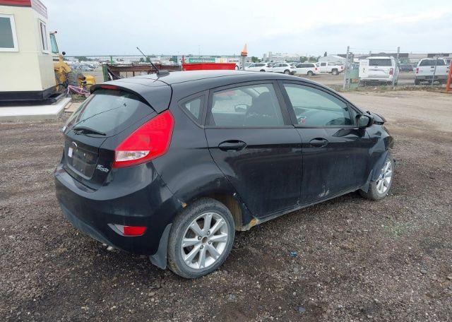 2013 FORD FIESTA SE