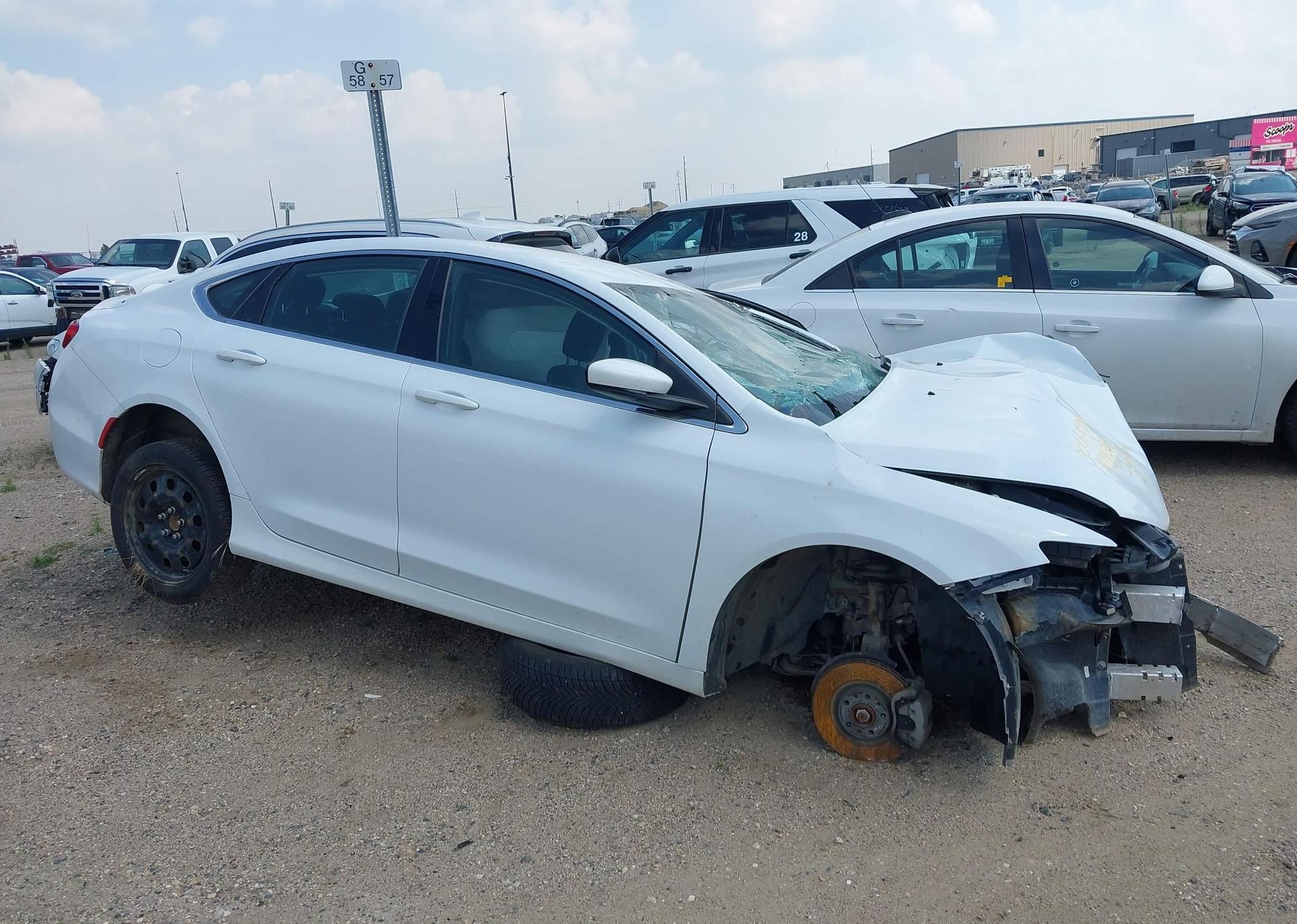 2016 CHRYSLER 200 LX