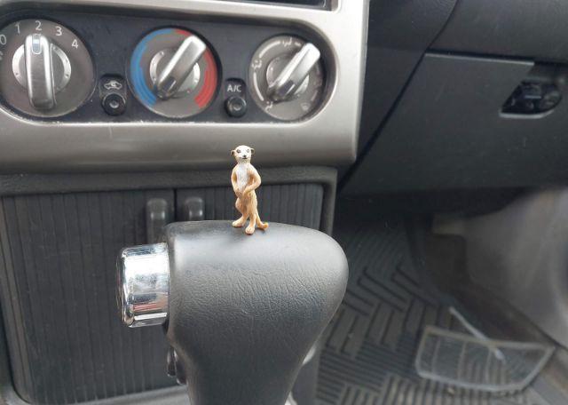 2005 NISSAN X-TRAIL XE