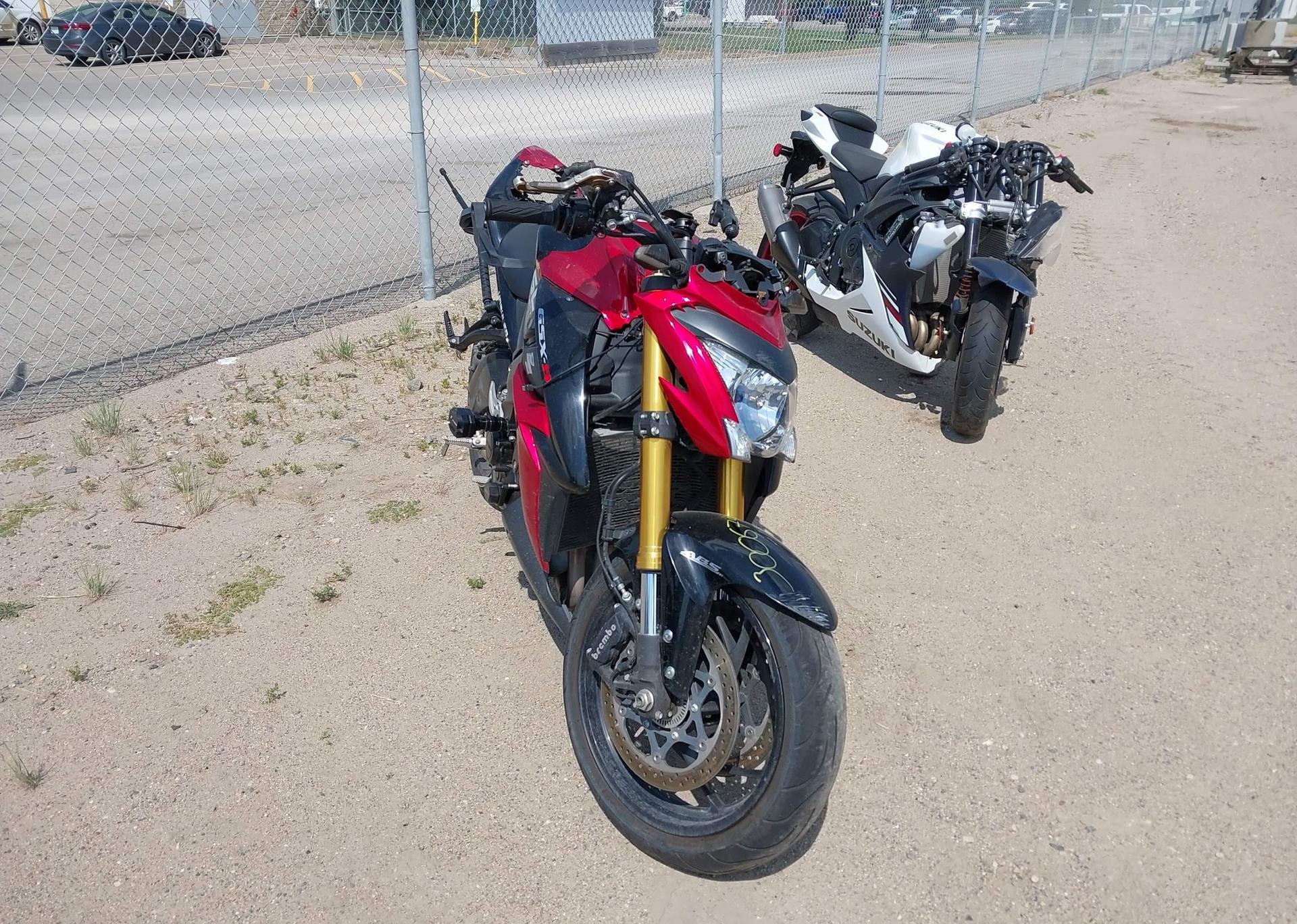2016 SUZUKI GSX-S1000A