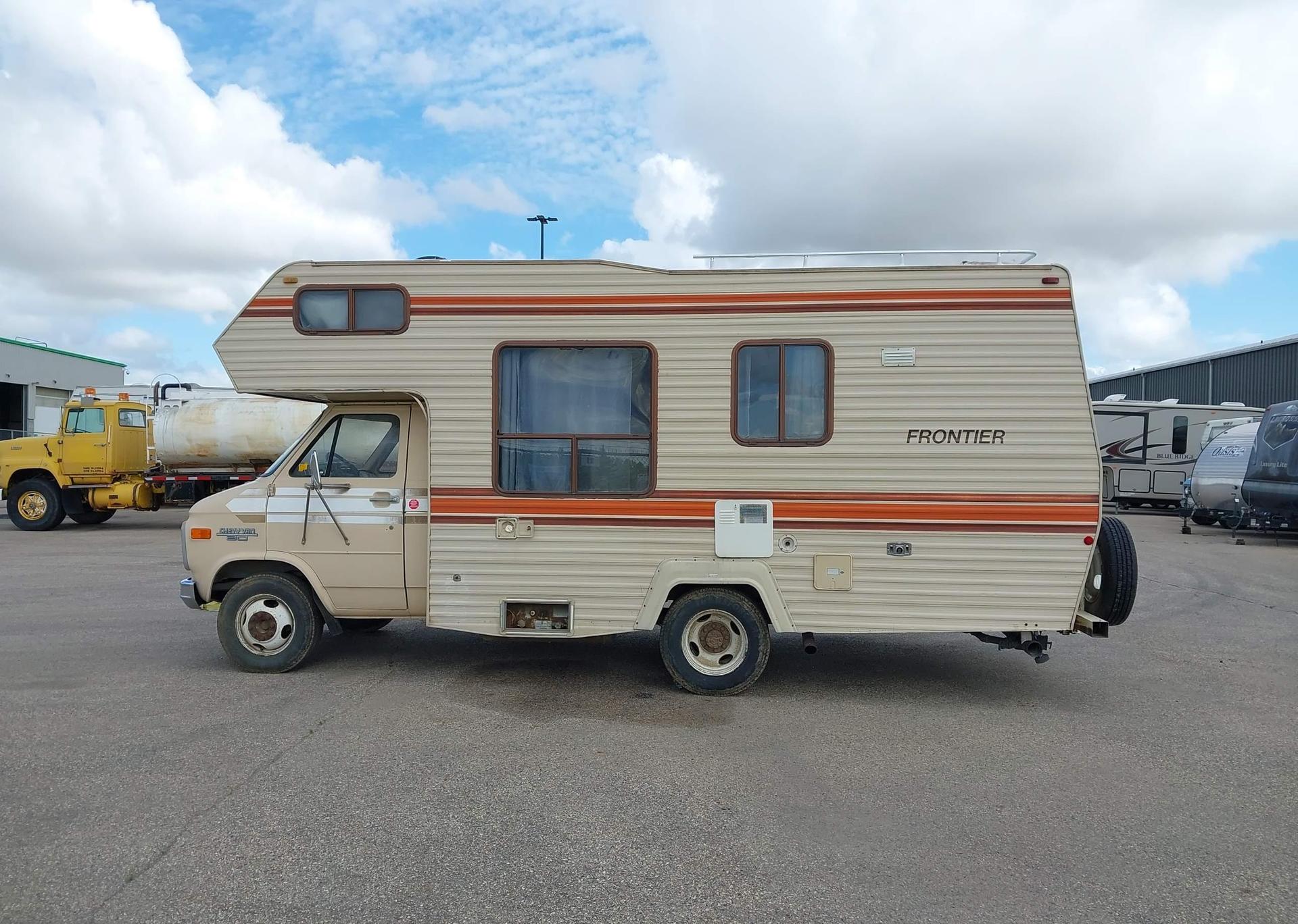 1987 CHEVROLET G30