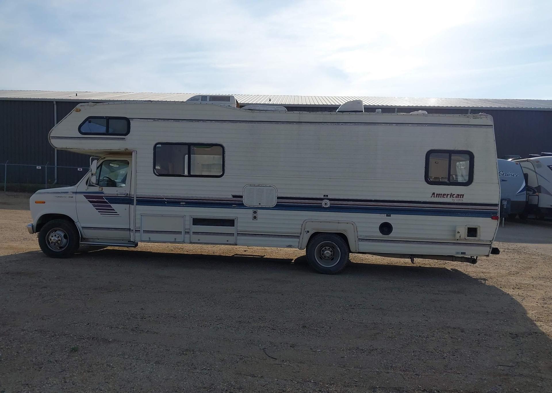 1989 FORD ECONOLINE E350 CUTAWAY VAN