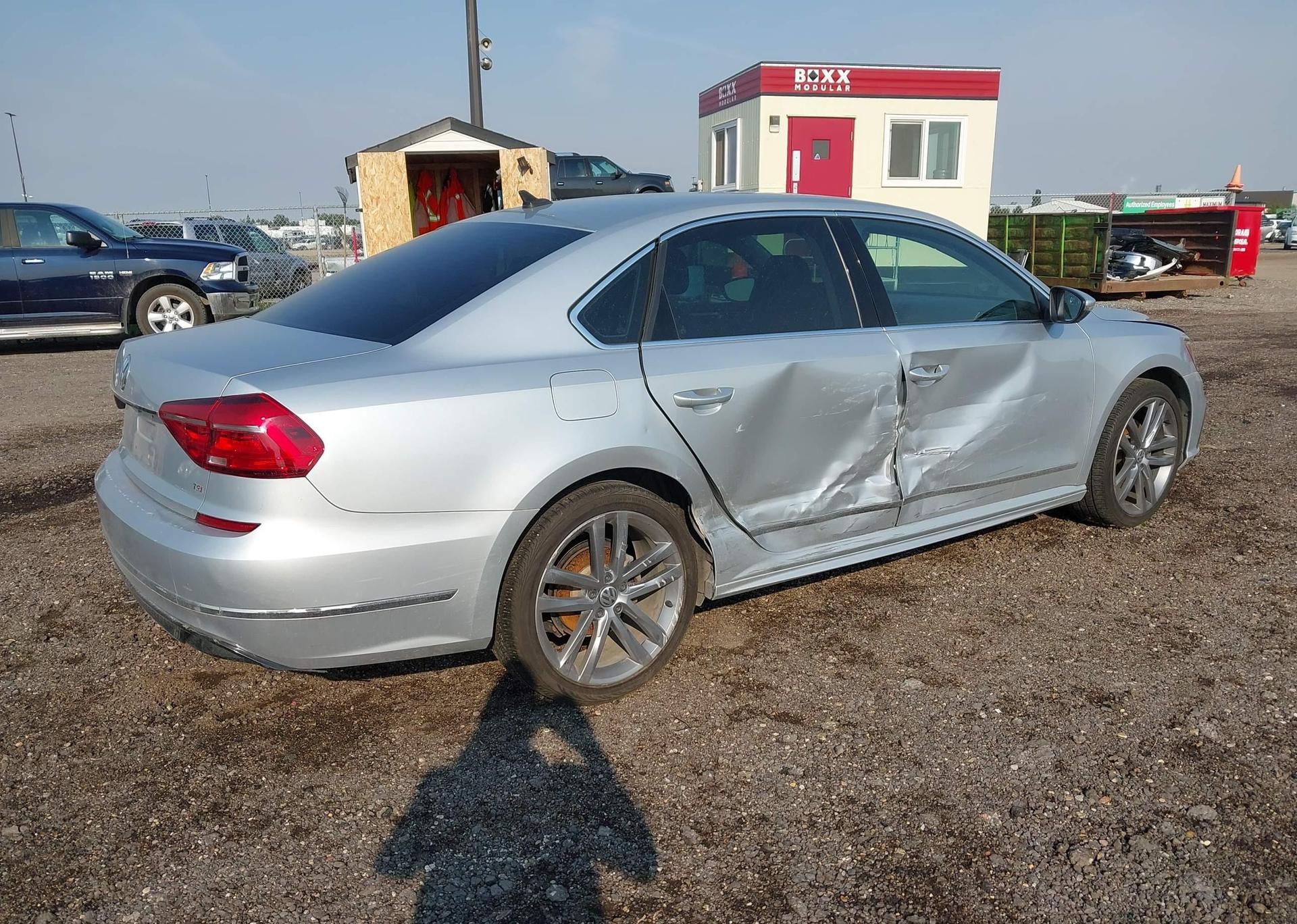 2016 VOLKSWAGEN PASSAT SEL