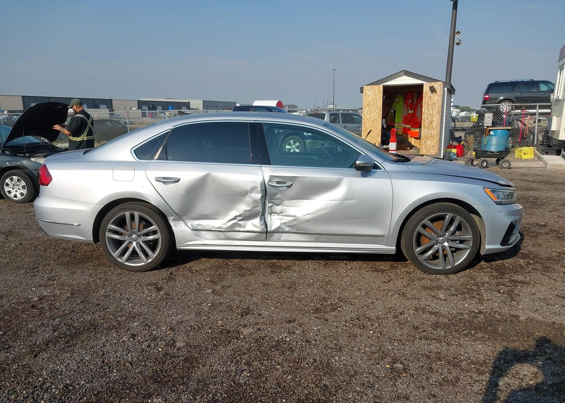 2016 VOLKSWAGEN PASSAT SEL