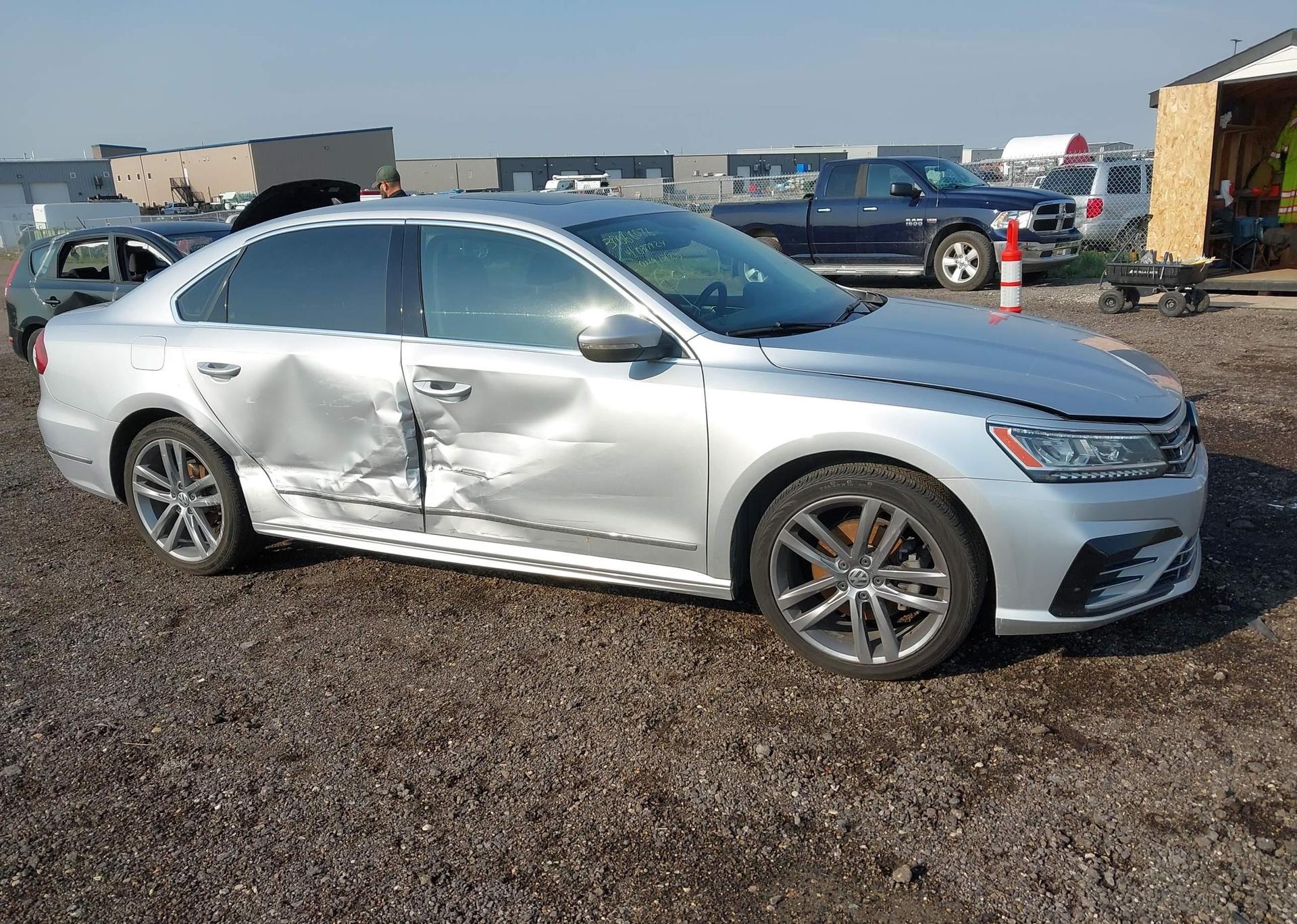 2016 VOLKSWAGEN PASSAT SEL
