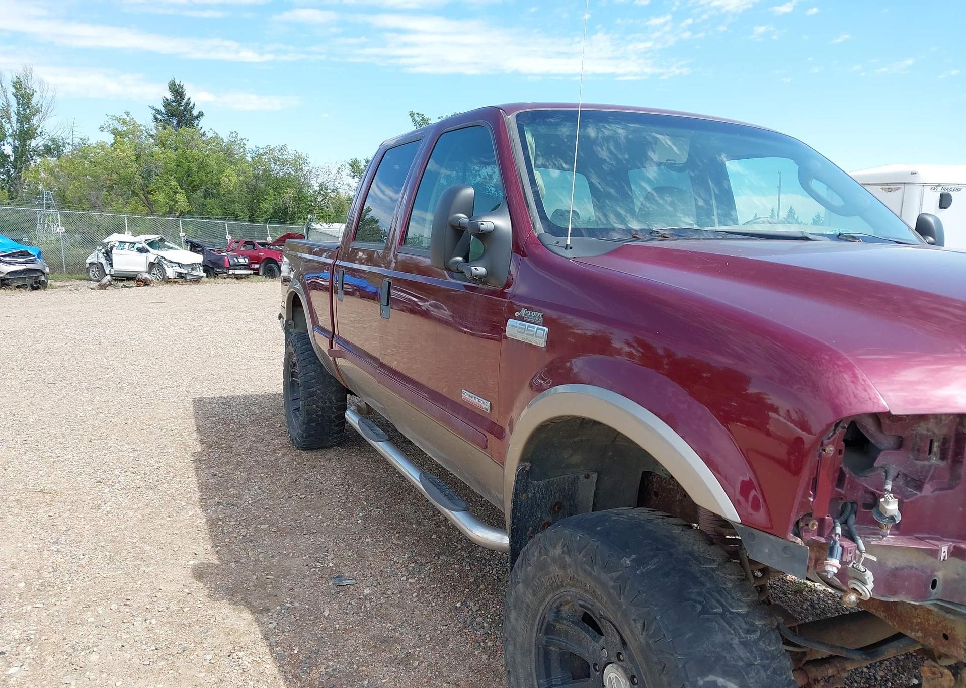 2005 FORD F-350 LARIAT