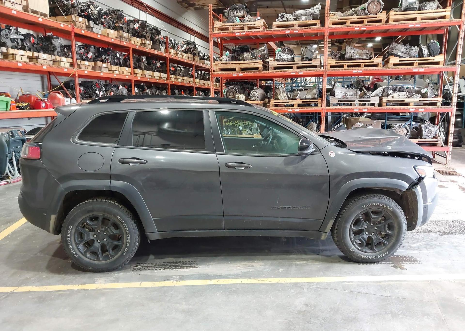 2023 JEEP CHEROKEE TRAILHAWK
